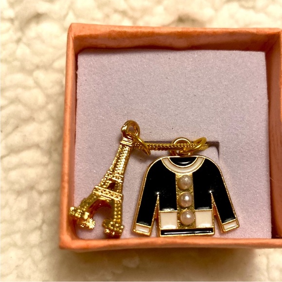 NWT STAMPED 18K GOLD Chanel Vibes Blouse & Paris Eiffel Tower Charms Necklace - Picture 2 of 5
